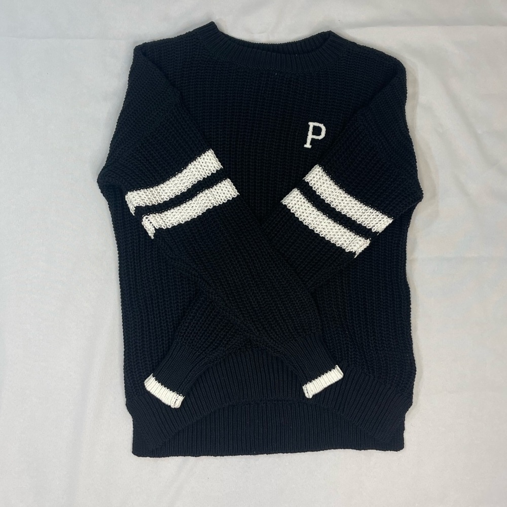 Victoria's Secret  Black Knit Crew Neck Sweater